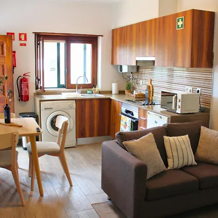 펜션 Casa Do Castelo - Calm & Lovely 2-bedroom Near The 세심브라